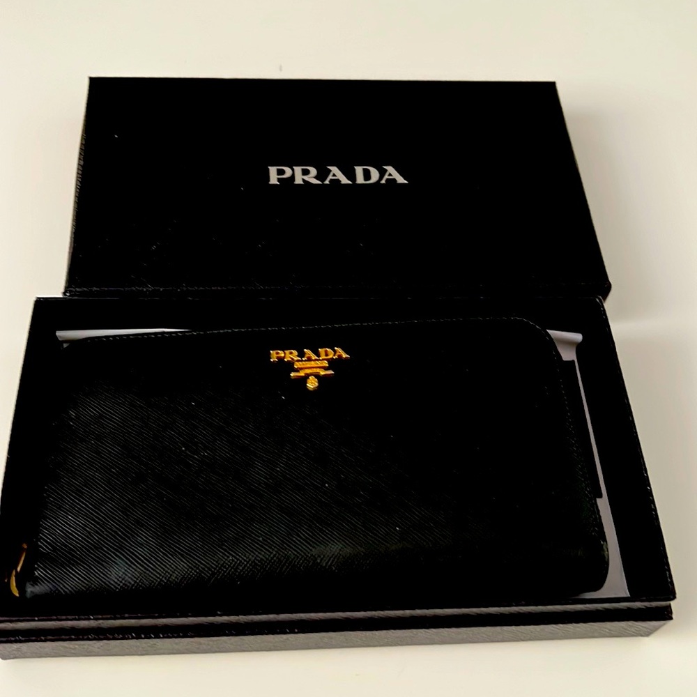 PRADA Saffiano Leather Zip Around Long Wallet/100 authentic.Almost new condition